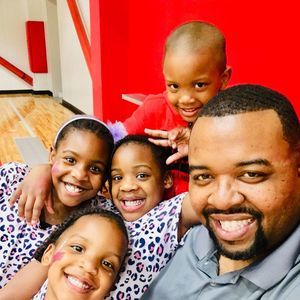 Meet your Posher, Adrian